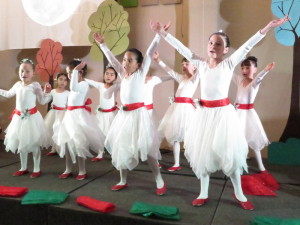 The girls did a beautiful dance presentation.